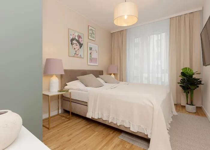 Praga Podskarbinska By Renters Apartman