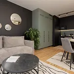 Praga Podskarbinska By Renters דירה ורשה